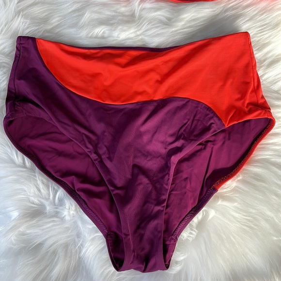 Athleta color block sports bikini EUC size Small - Picture 6 of 8